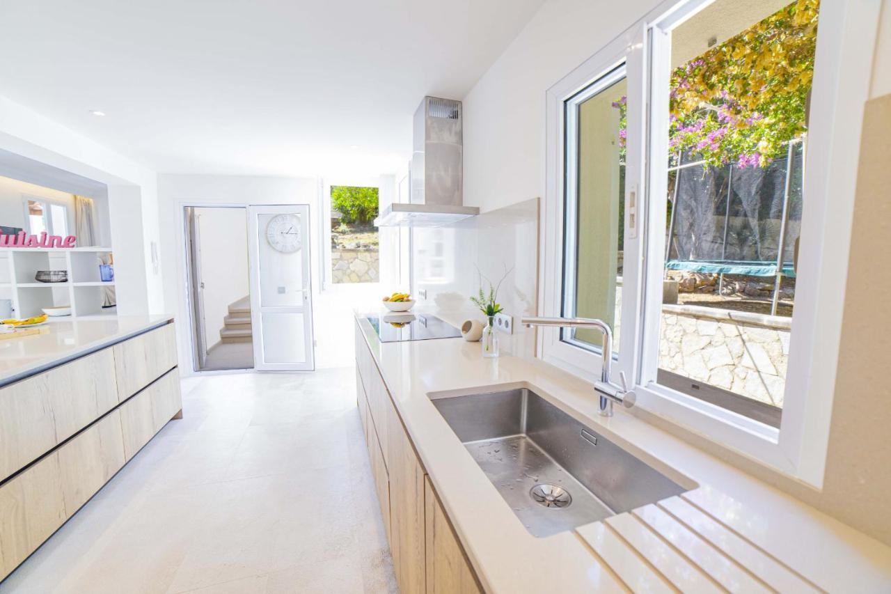 Villa Alcanada Sunrise Alcudia  Exterior photo